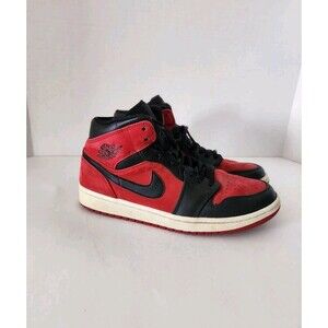 NIKE AIR JORDAN 1 MID REVERSE BANNED BLACK & RED SUEDE 554724-610 MENS SIZE 8.5
